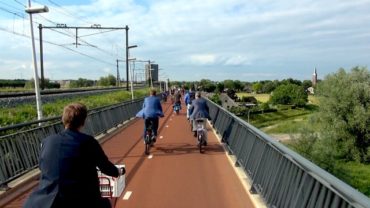 Biking the Arnhem-Nijmegen Cycle Superhighway