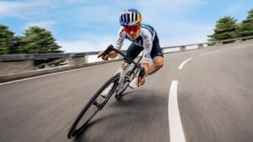 World’s BEST Descender? (Tom Pidcock)